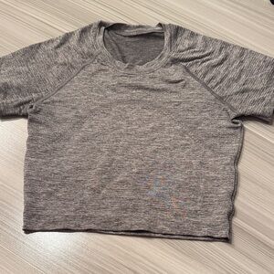 Lulu lemon Crop Gray Short Sleeve Top